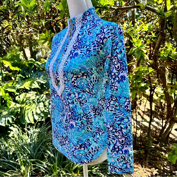 Lilly Pulitzer Janie Popover in Light Aqua spritz. - Picture 8 of 8